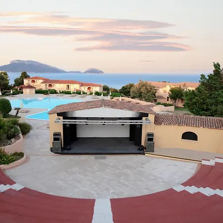 Voi Colonna Village 4*