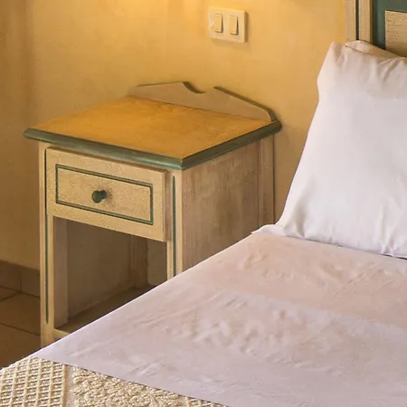 Hotell Voi Colonna Village 4*