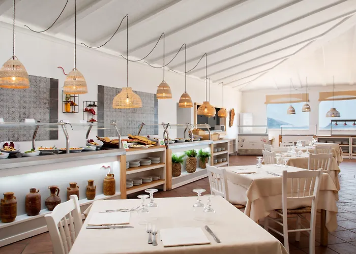 Voi Colonna Village Hotel