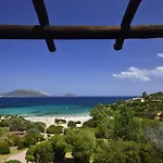Voi Colonna Village Otel Golfo Aranci