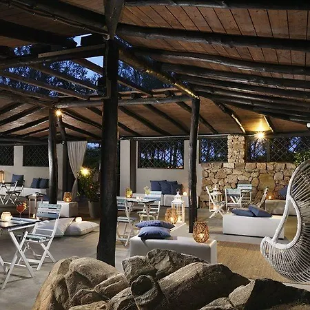 Voi Colonna Village 4* גולפו אראנצ'י