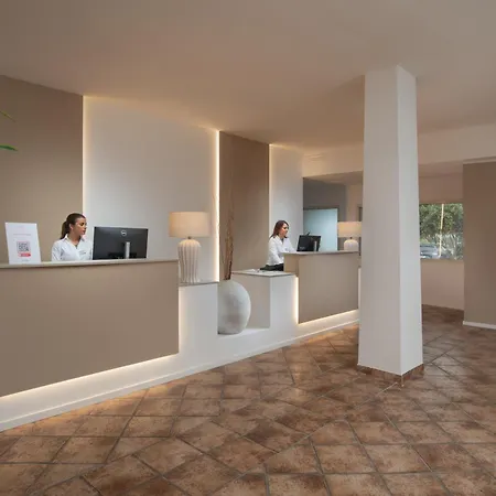 Hotell Voi Colonna Village 4*