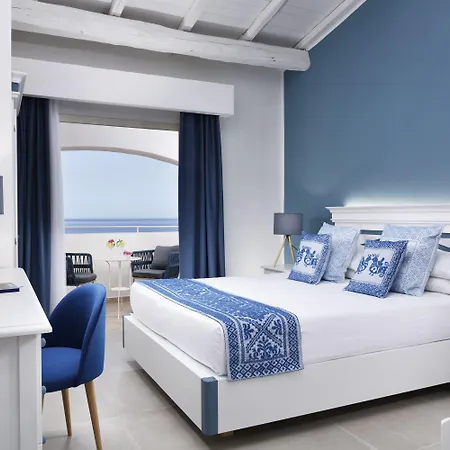 Voi Colonna Village 4* גולפו אראנצ'י
