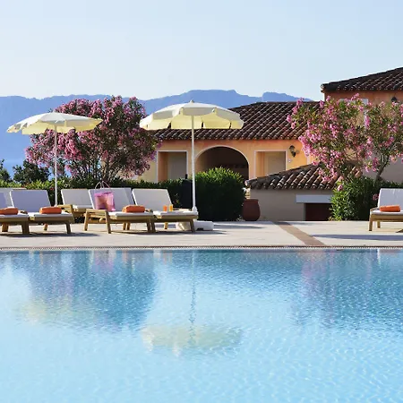 Voi Colonna Village 4*