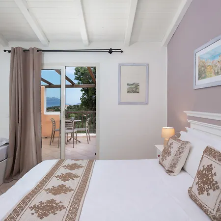 Voi Colonna Village 4* גולפו אראנצ'י