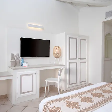 מלון Voi Colonna Village 4*