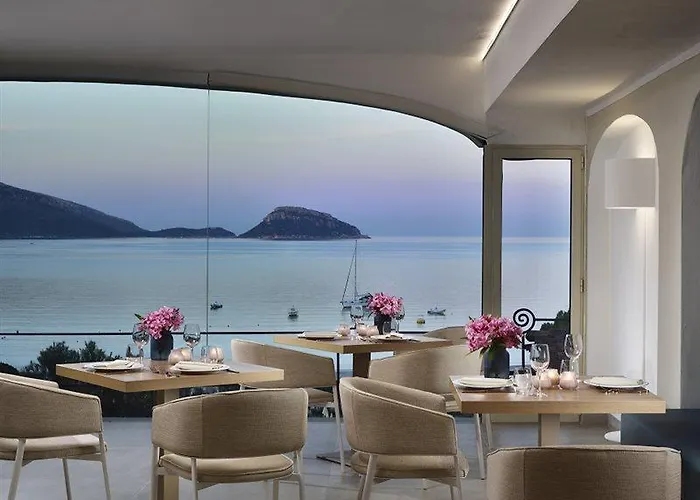 Voi Colonna Village Hotel 4*