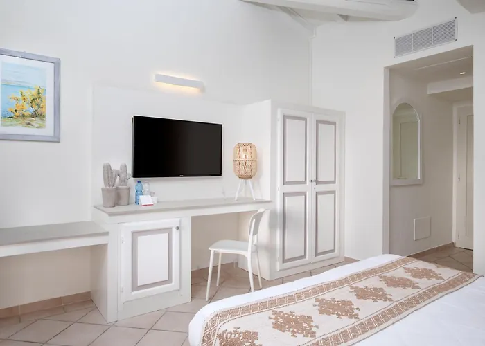 Hotel Voi Colonna Village 4*