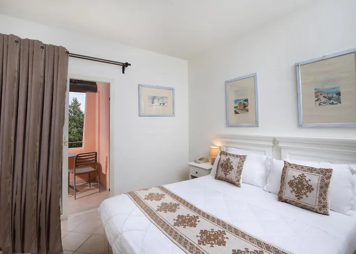 Voi Colonna Village Hotel 4*