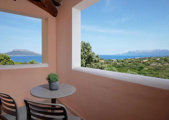 Voi Colonna Village Hotel 4*