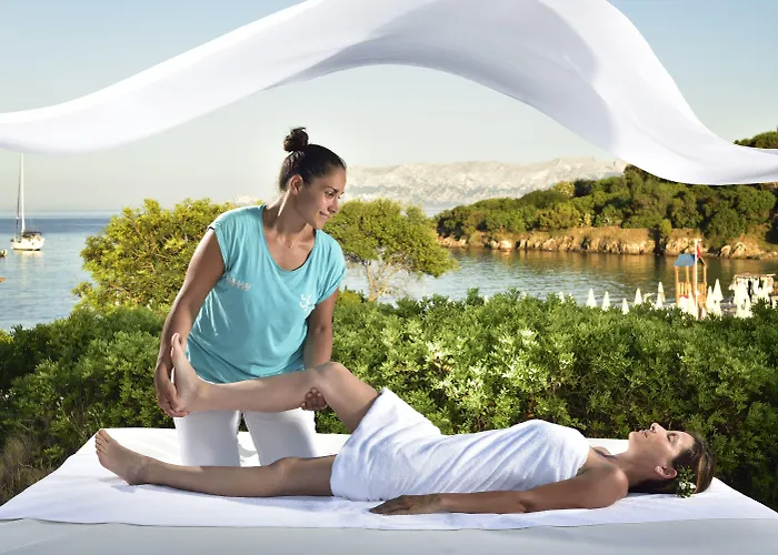 Voi Colonna Village Hotel