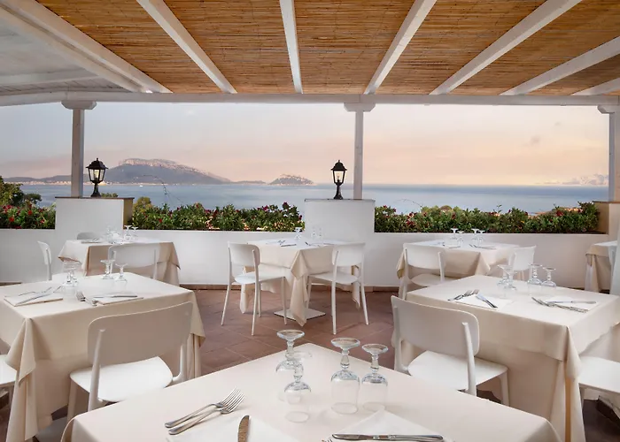 Hotel Voi Colonna Village 4*